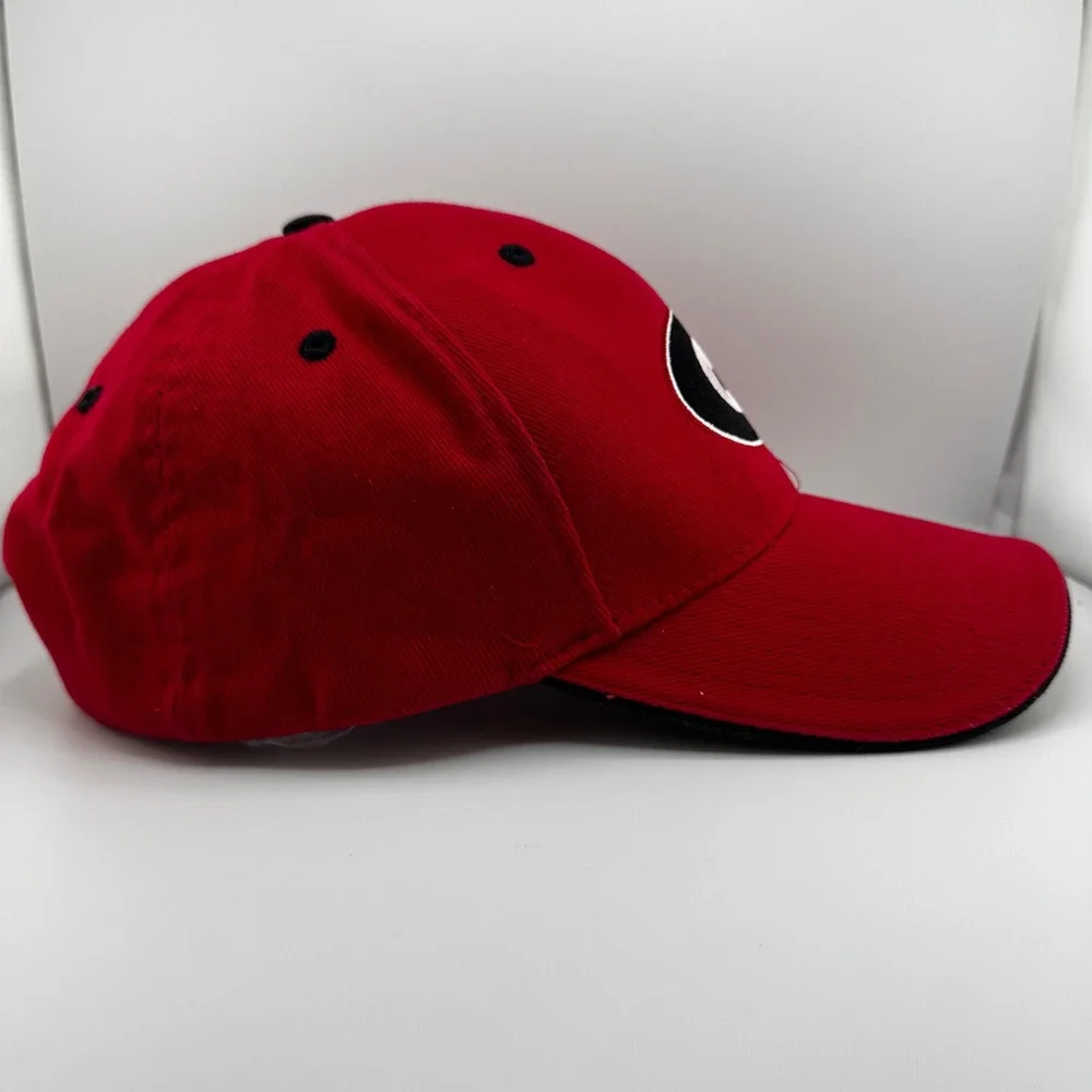 Signatures Georgia Bulldogs Baseball Cap OSFA Red Good Embroidered Dawgs Hat